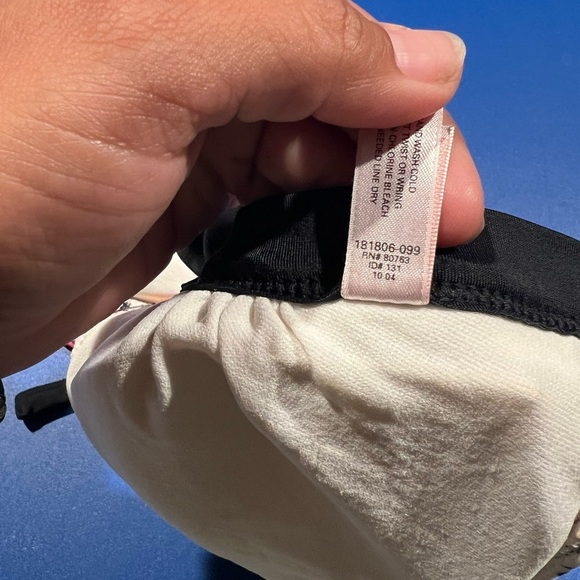 Victoria Secret Y2K Colorful Graphic Bikini Top Size Medium Beach Summer Girly - Picture 5 of 6